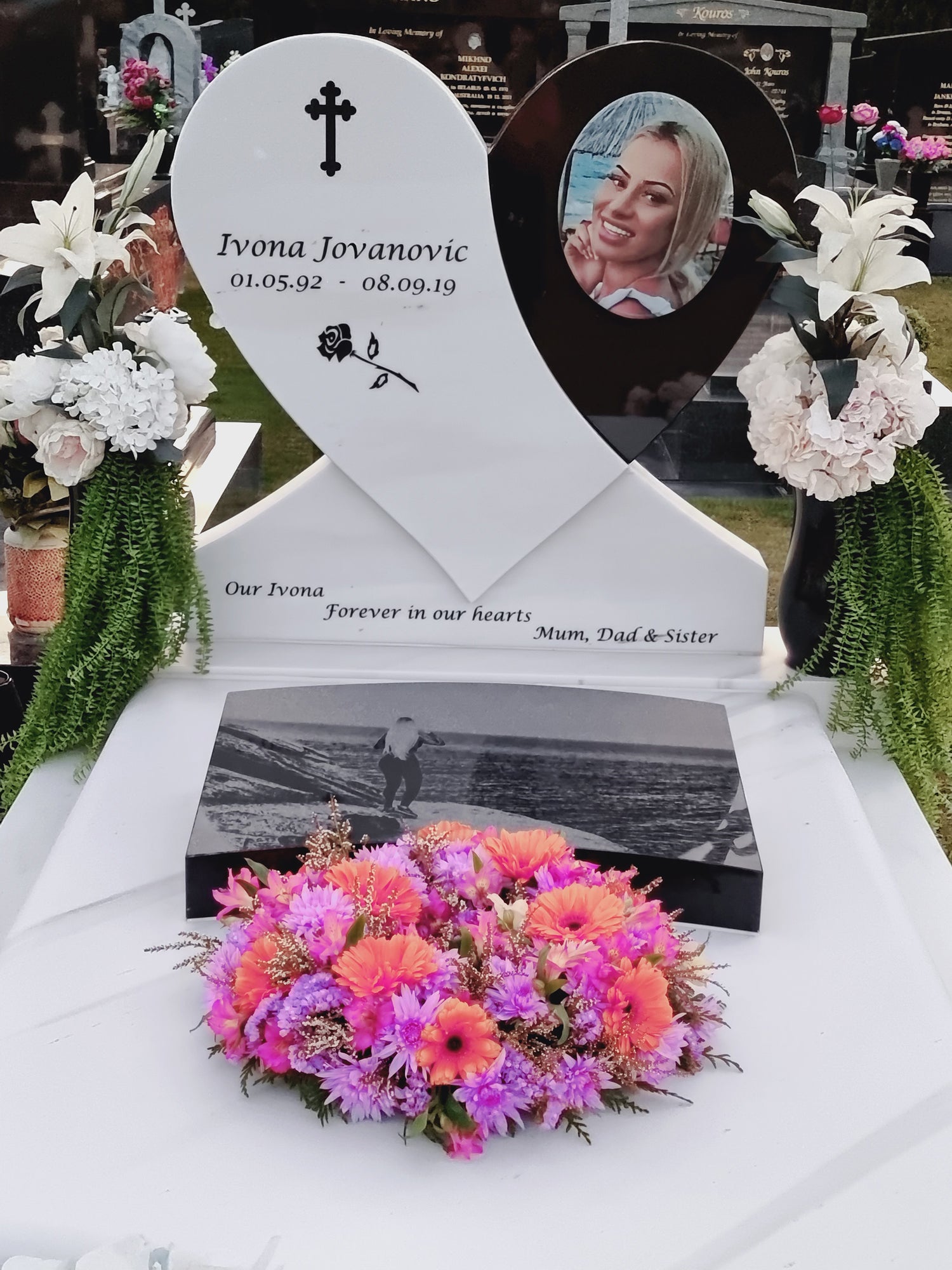 Memorial & Funeral Services Hansford Flowers