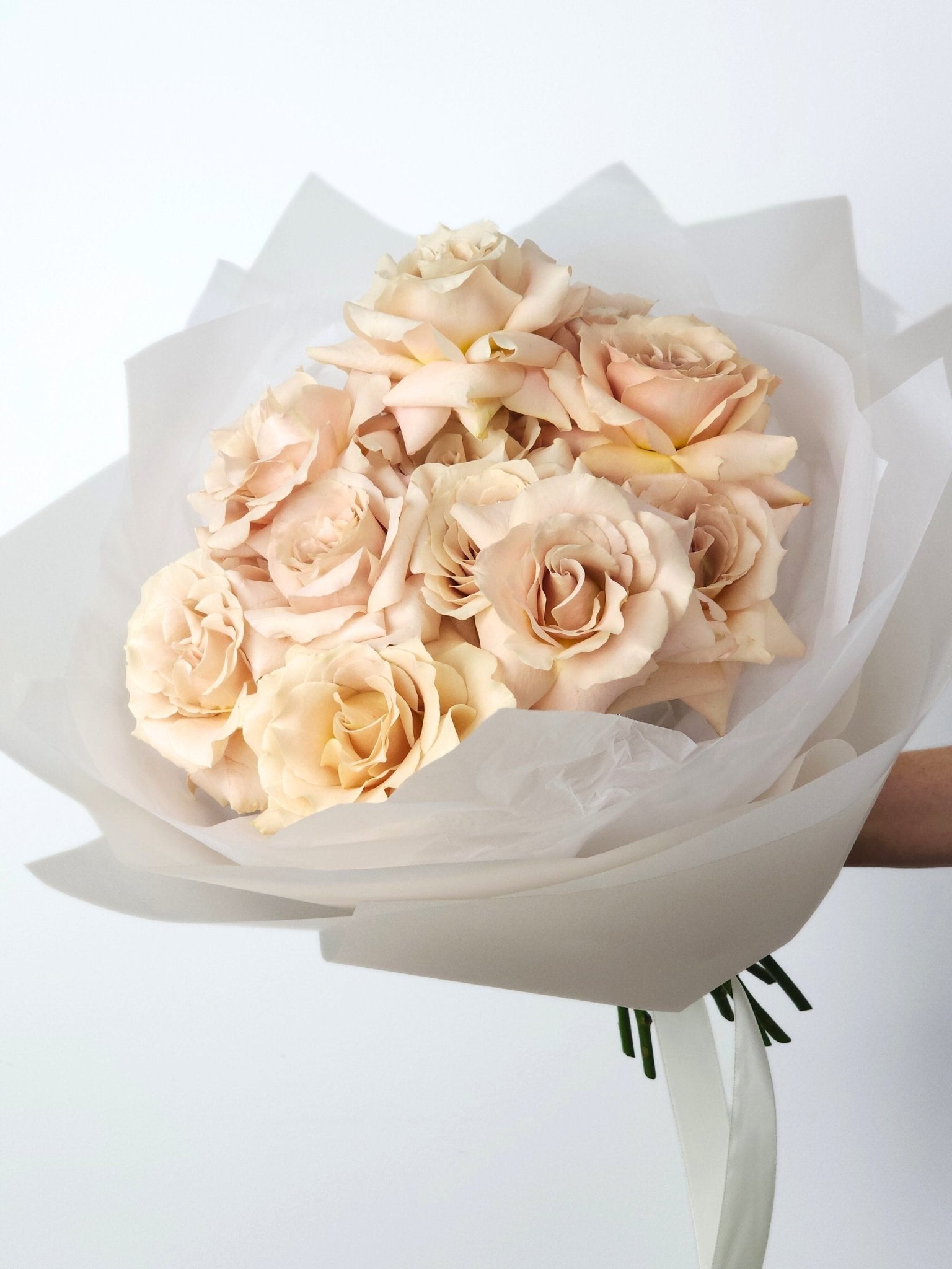 Quicksand Mini Roses Quicksand Roses | Gold Coast Flower Delivery – Hansford Flowers